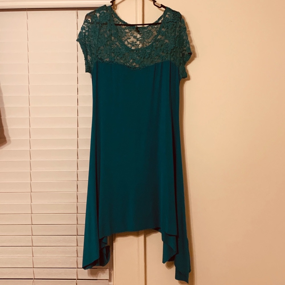 Poliana Plus green tunic/ dress w/ lace top